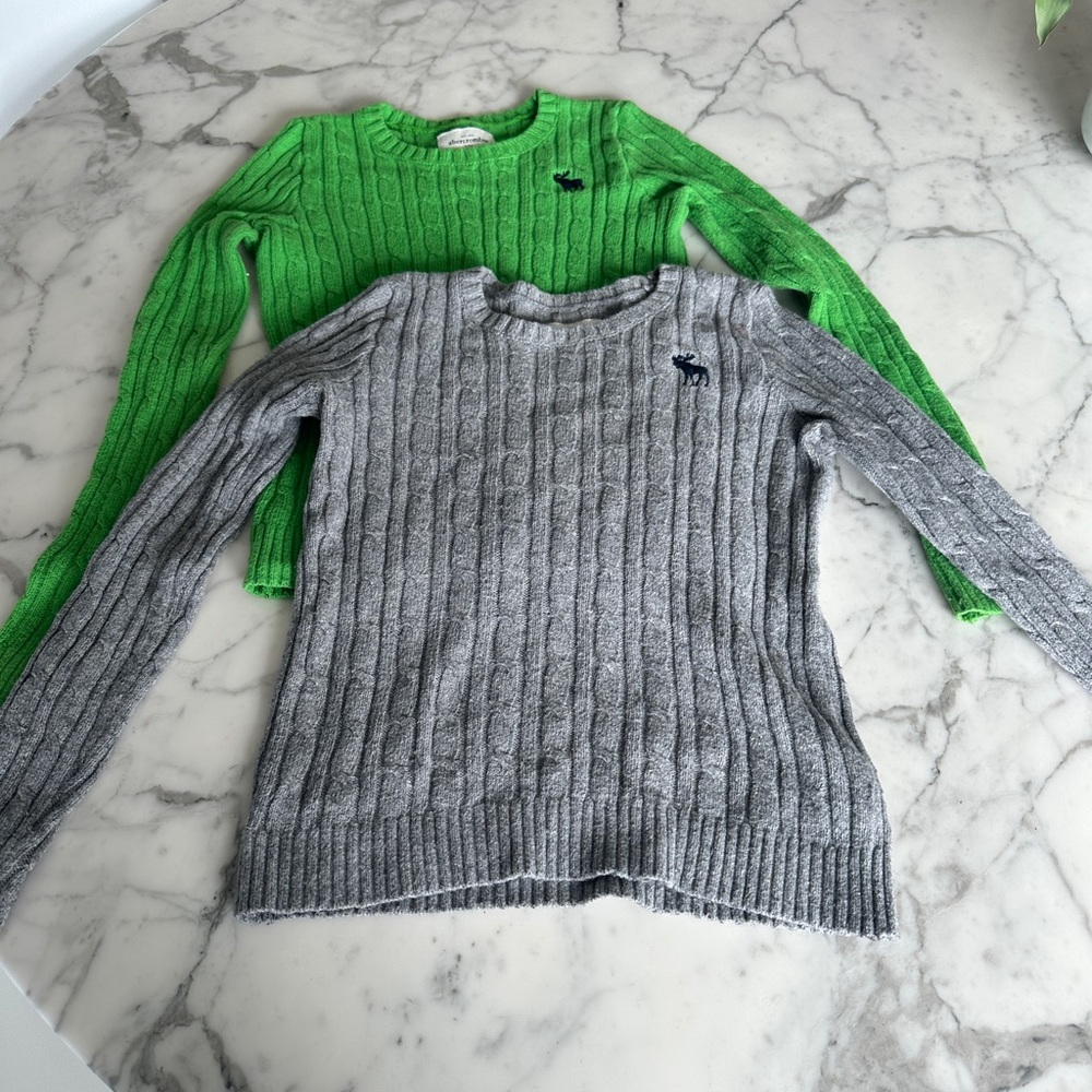 Set of 2 Abercrombie Cable Knit Sweaters. Grey + Emerald Green. Kids Sz Large.